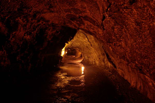 צינור הלבה תרסטון (Thurston lava tube)